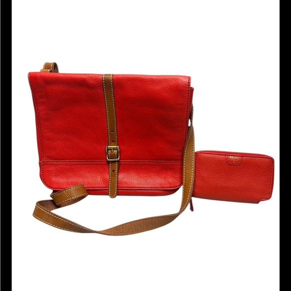 Red Pebbled Leather Fossil Crossbody Purse W Matching Wallet - Picture 1 of 9